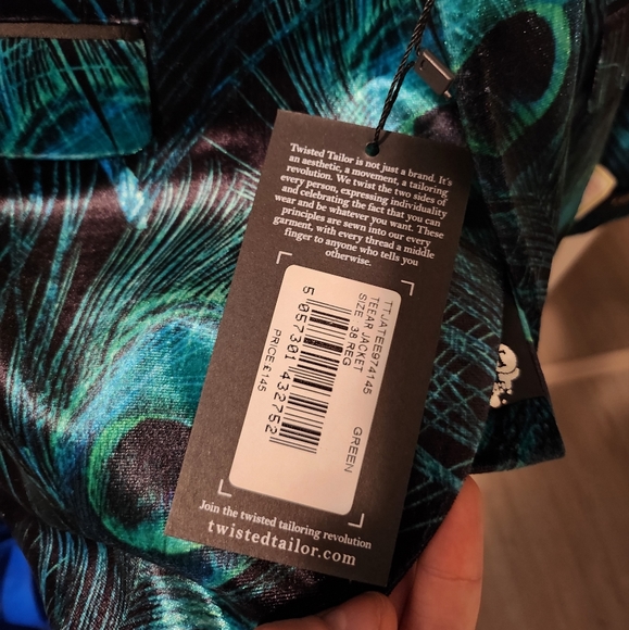 🦚🇬🇧 🆕️Twisted Tailor NWT Peacocks Velvet Dinner Jacket Size 38R - Picture 7 of 8
